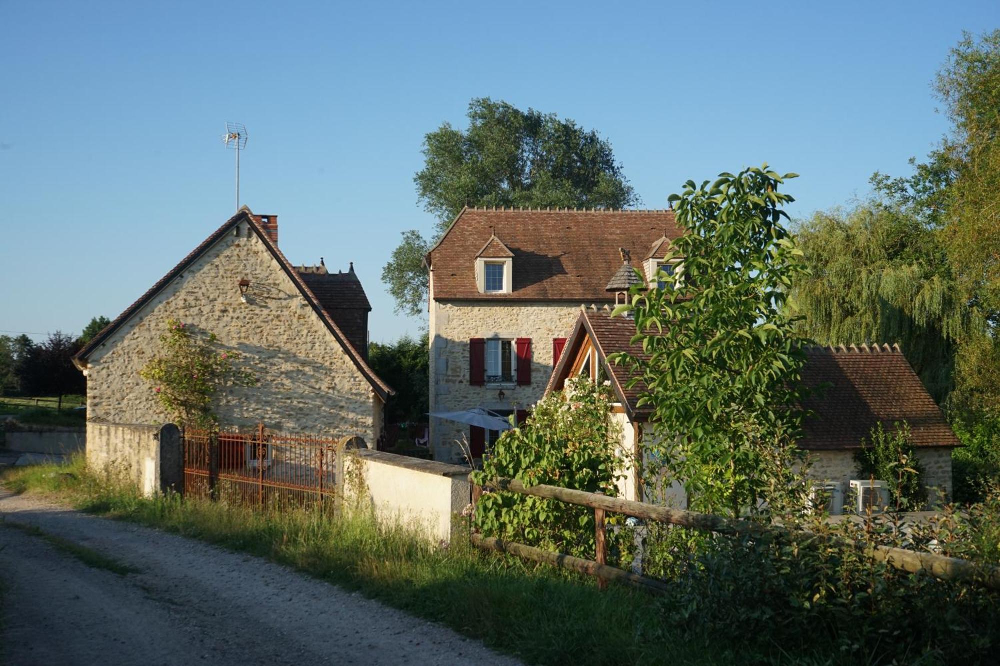 Charenton-du-Cher Moulin De Petoulle酒店 外观 照片