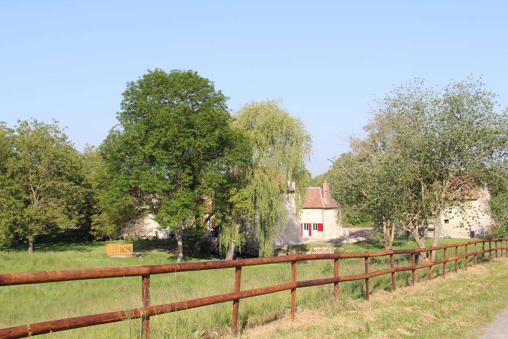 Charenton-du-Cher Moulin De Petoulle酒店 外观 照片